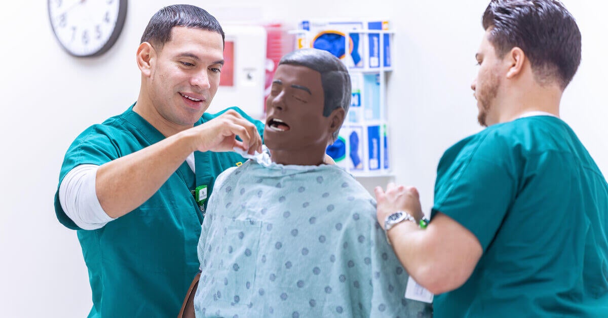 LHSON ABSN students during on-campus immersion